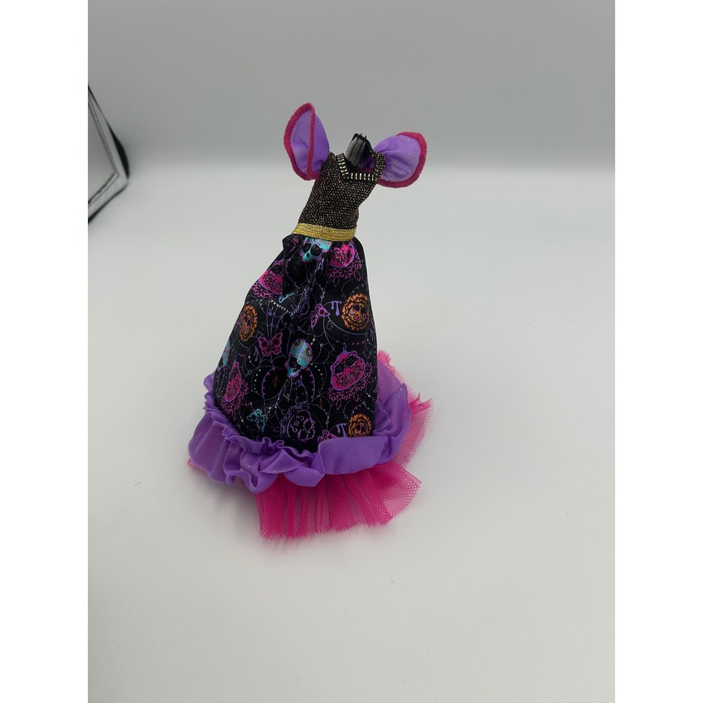 Monster High Howliday Dia de Muertos Skelita Calaveras Dres